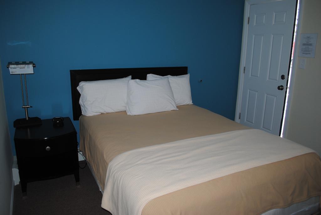 Shore Point Motel พอยท์เพลสเซนท์บีช ภายนอก รูปภาพ